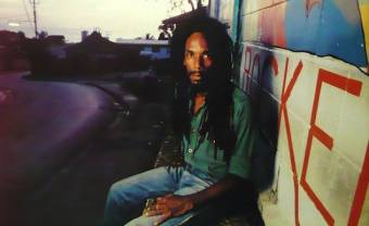 Two Bro. Valentino’s classics repress by Analog Africa