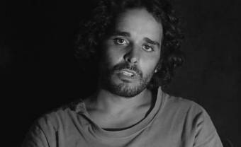 « Le régime angolais tue et personne ne dit rien ! » Ikonoklasta appelle au vote dans un rap virulent