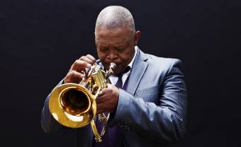 Hugh Masekela, géant du jazz sud-africain, s’est éteint