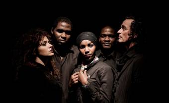 Ifriqiyya Electrique mélange ritualisme saharien et rock bruitiste dans son clip &lsquo;He Eh Lalla&rsquo;