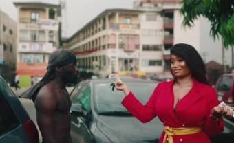 Burna Boy dévoile le poignant clip &lsquo;Dangote&rsquo;