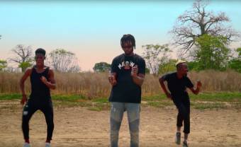 Akwaaba Music sort &lsquo;Two Wonan Ase&rsquo;, premier single du ghanéen NiiQuaye