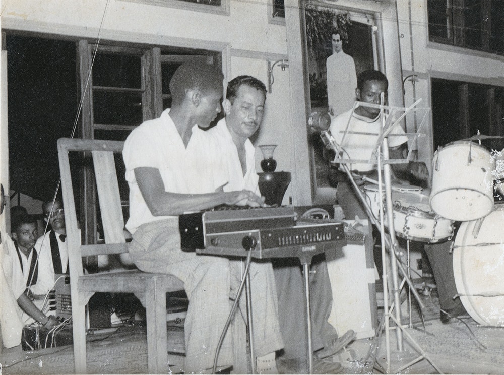 Yaseen band on stage 1960
