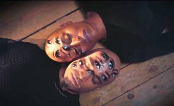 Aurus invite Sandra Nkaké dans le saisissant clip &lsquo;The Abettors&rsquo;