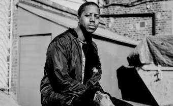 « Stranger Than Fiction », le nouveau clip spectral de Moses Boyd
