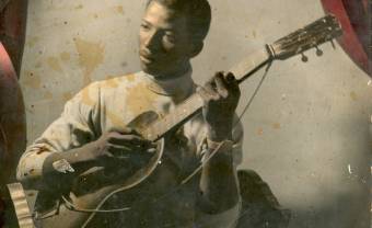 Habibi Funk réédite Sharhabil Ahmed, héros du swinging Khartoum