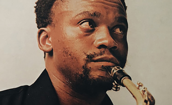 Mr Bongo dévoile une nouvelle compilation cathartique
