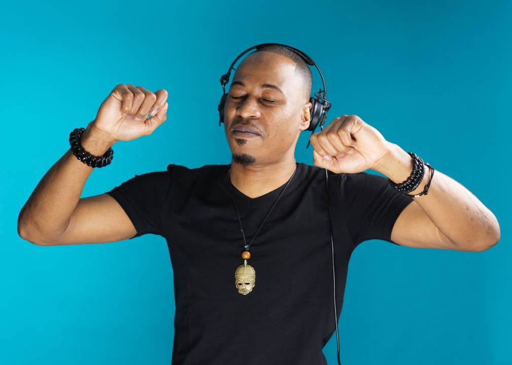 DJ Satelite, the far-sighted good samaritan