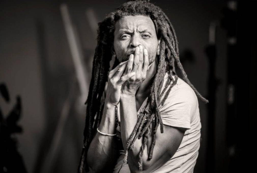 Indy Dibongue, dans le sillage de l’afrobeat