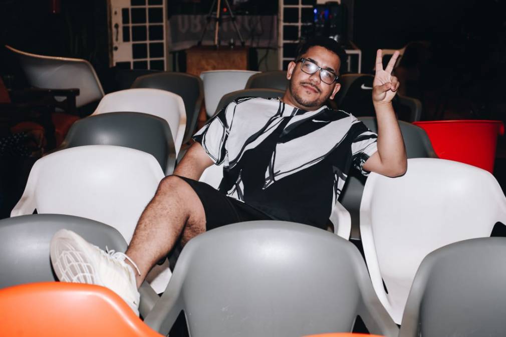 VHOOR nourrit ses beats de nouvelles influences