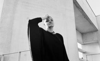 Flore rassemble Deena Abdelwahed, Azu Tiwaline et LCY sur un EP de remixes