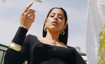 Marina Satti advocates a liberating love on “Pali”