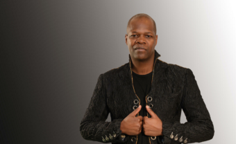 Amobé Mévéguè, homme de médias, de culture et de musique, nous a quittés