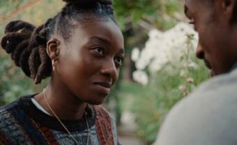 Little Simz explore sa relation avec son père dans un court-métrage