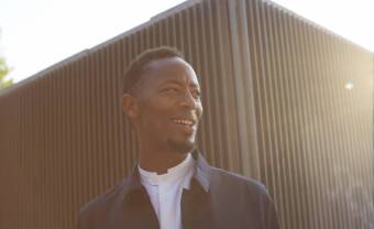 Le soulman burundais J.P. Bimeni chante l&rsquo;espoir sur son nouvel album