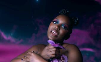 Awori et Twani inventent de nouveaux mondes dans « Hold Me »