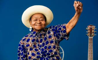 Calypso Rose rend hommage à Andy Palacio