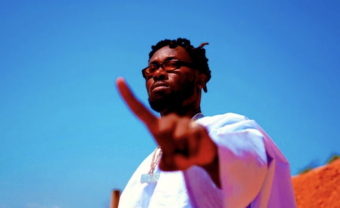 Kirani Ayat shows off Hausa wrestling in “Sarki”