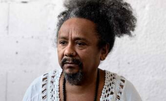 Chico Cesar :  vêtu d’amour, têtu d’Afrique