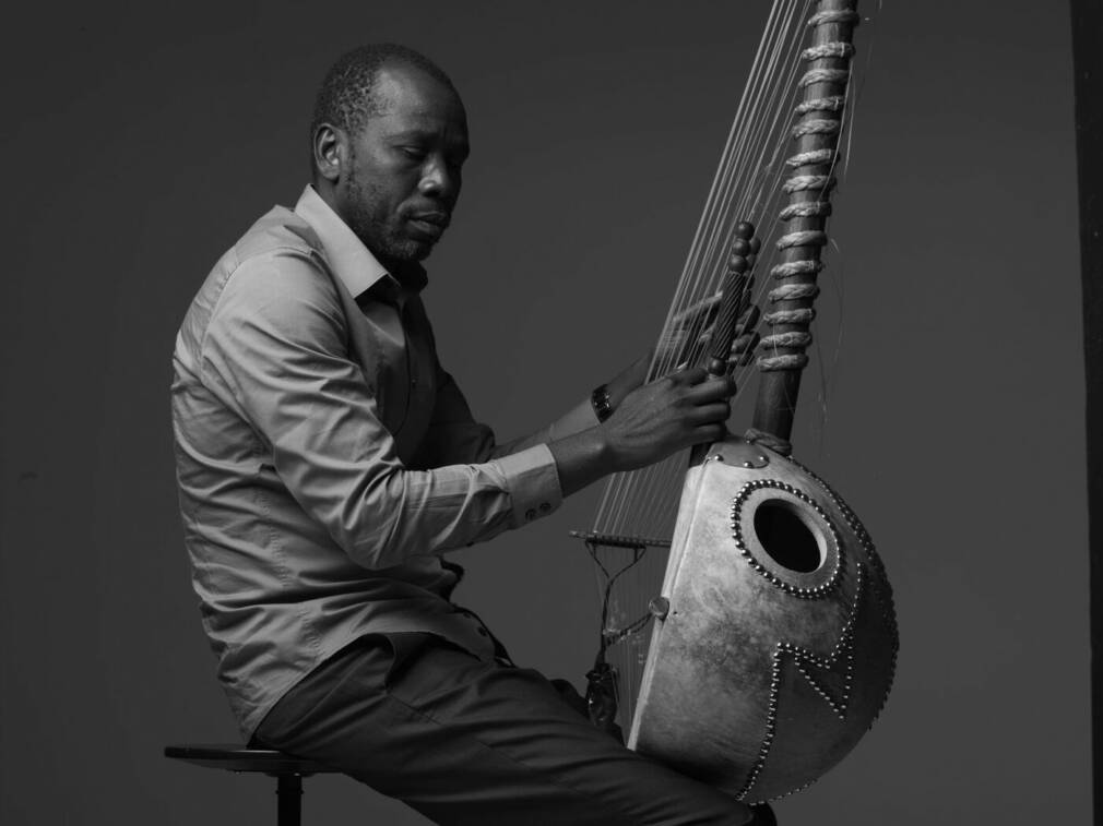 Ballaké Sissoko et Piers Faccini sont réunis sur « The Fire Inside »