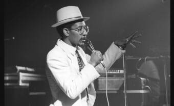 Linton Kwesi Johnson en cinq dubs