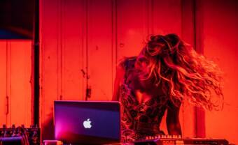 PAM Club: the solar grooves of Jimena Angel