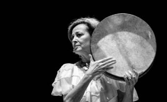 Houria Aichi : « Je descends d’une espèce de chaîne de femmes chantantes »