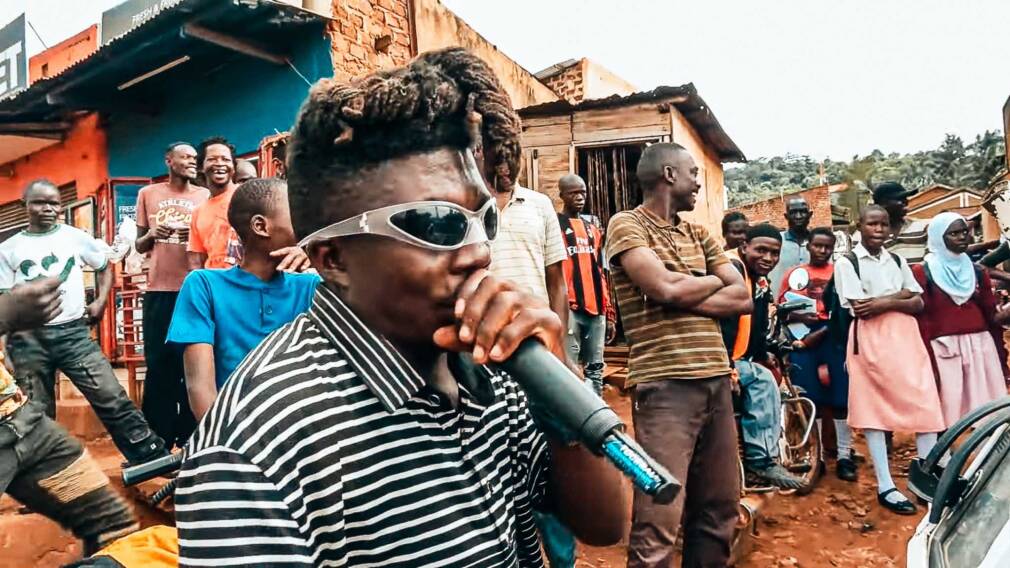 DJ Decimal Point, le « one-man rave » de Kampala 